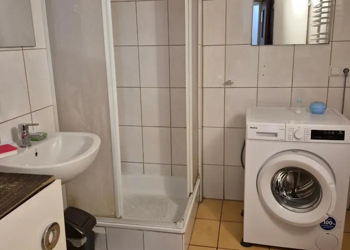 ホームステイ U Eleni #3 *